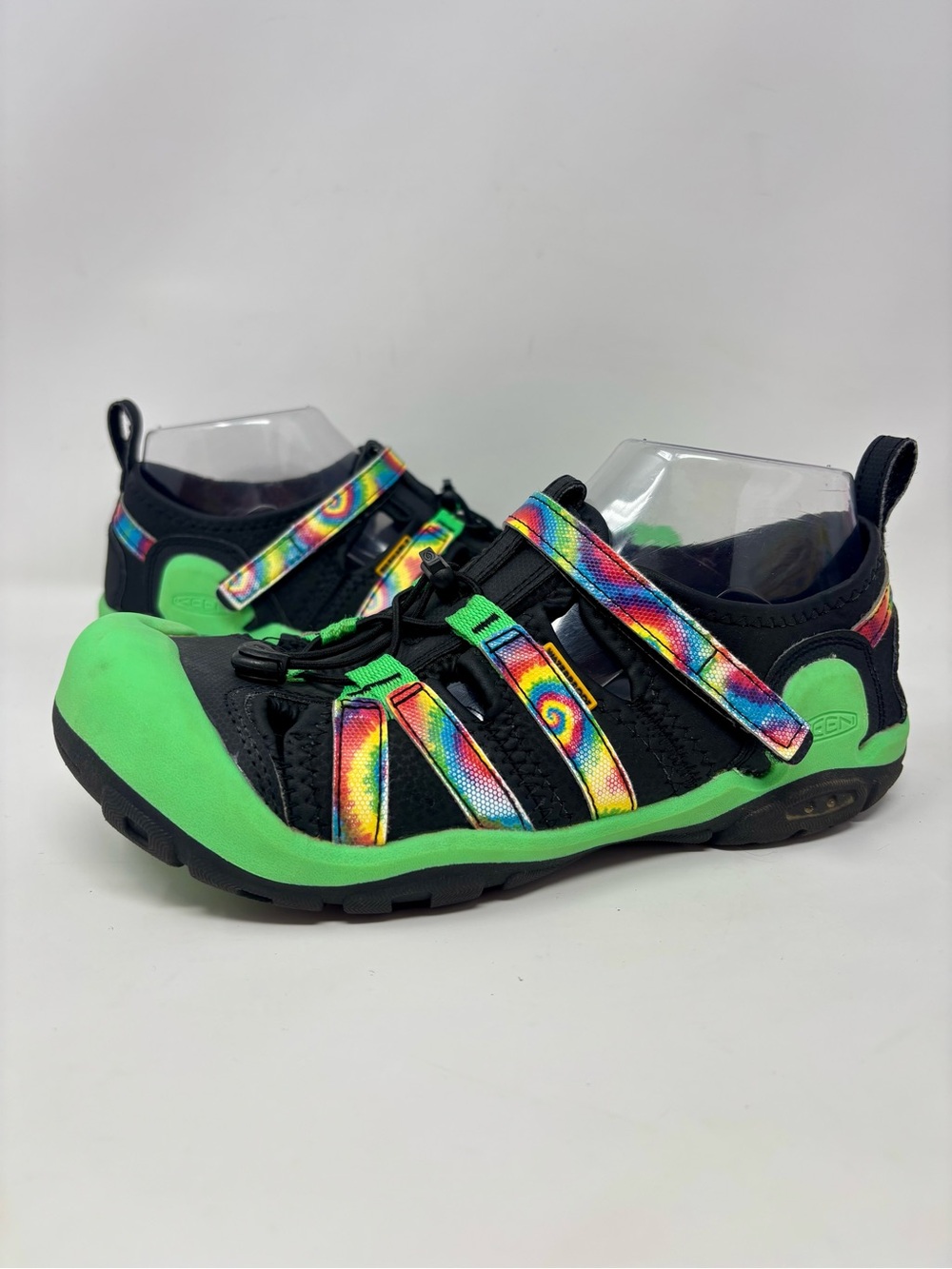 KEEN Knotch Creek Casual Closed Toe Water Shoes Hiking Sandals Tie Dye W8/M7